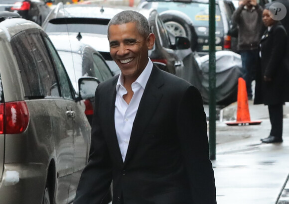 Barack Obama à la sortie du restaurant Upland à New York. Le 10 mars 2017