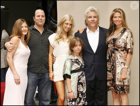Jon Peters en famille à Hollywood. Le 1er mai 2007.