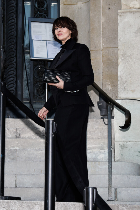 Monica Bellucci arrive au Grand Palais pour assister au défilé Alexandre Vauthier. Paris, le 21 janvier 2020.