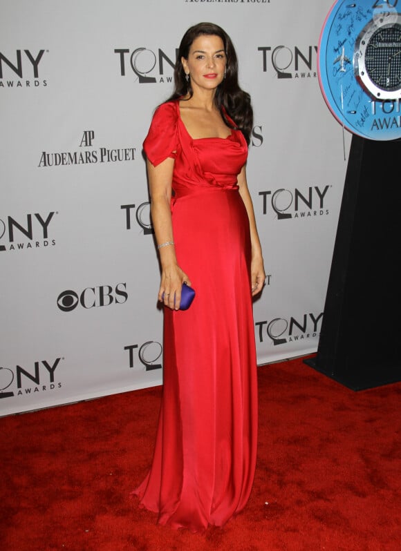 Annabella Sciorra lors de la 65e cérémonie des Tony Awards à New York le 12 juin 2011.