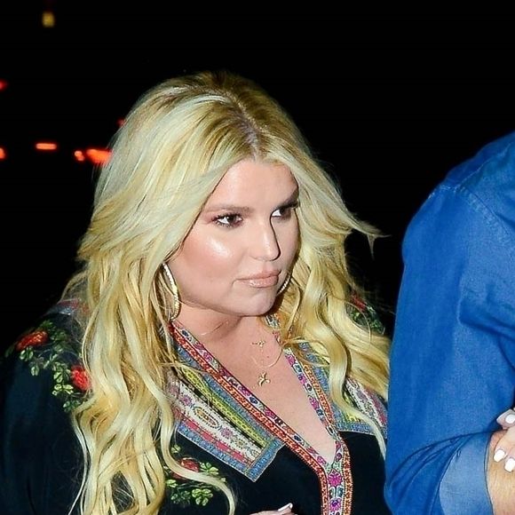 Exclusif - Jessica Simpson et son mari Eric Johnson à la sortie d'une soirée d'anniversaire à Santa Monica, le 19 avril 2019.