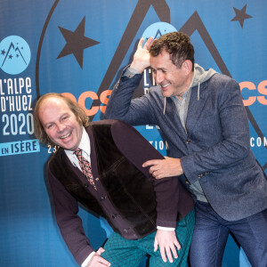 Dany Boon et Philippe Katerine lors du photocall de la soirée d'ouverture de la 23ème édition du festival international du film de comédie l'Alpe d'Huez, Isère, France, le 14 janvier 2020. © Cyril Moreau/Bestimage