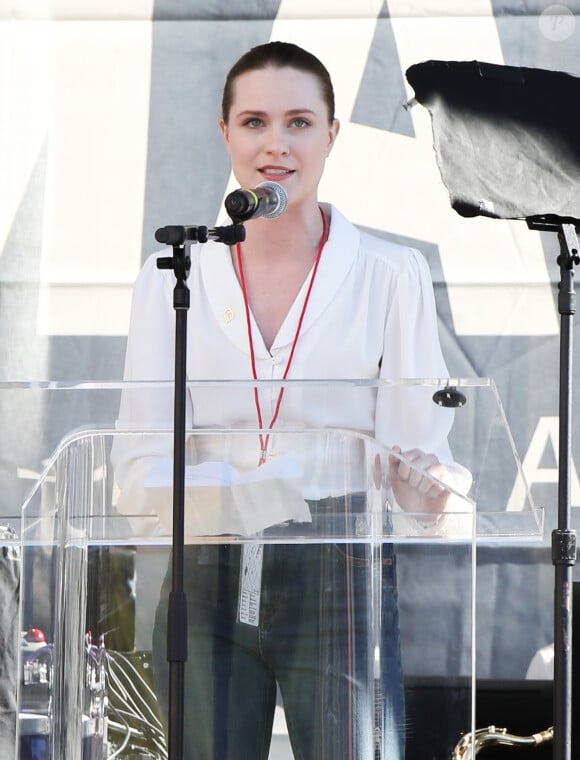 Evan Rachel Wood - Les célébrités prennent la parole à l'occasion de la Women's March pour le respect des droits des femmes a Los Angeles le 19 janvier 2019.