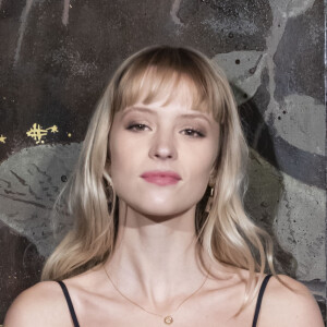 Angèle (Angèle Van Laeken) lors du photocall du défilé Chanel Métiers d'Art 2019 / 2020 au Grand Palais à Paris le 4 décembre 2019 © Olivier Borde / Bestimage