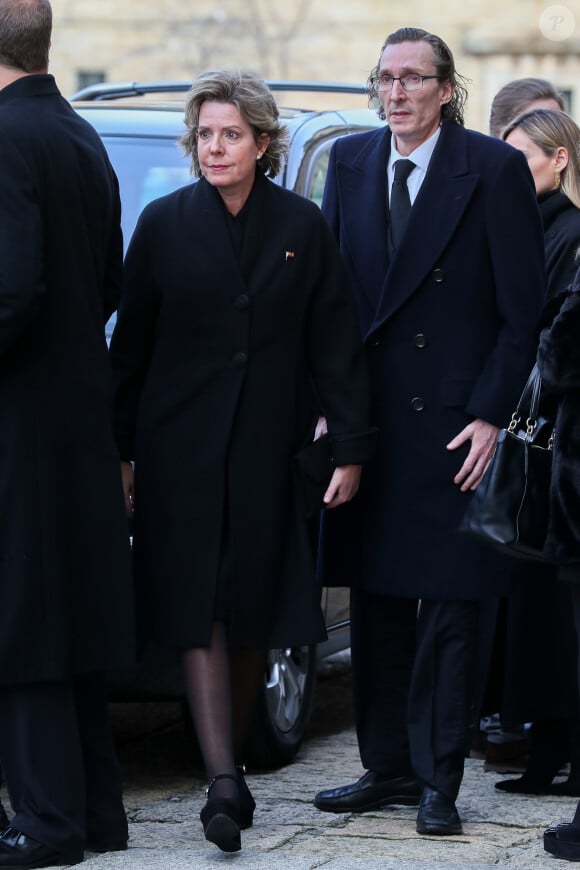 Simoneta Gomez Acebo et son frère Fernando Gomez Acebo lors de la messe en hommage à l'infante Pilar de Bourbon à Madrid, le 29 janvier 2020. La soeur de l'ancien roi d'Espagne est décédée le 8 janvier 2020.