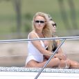 Exclusif - Pamela Anderson en pleine séance photo très sexy sur un yacht au large de Gold Coast sur la côte est de l'Australie, le 26 novembre 2019