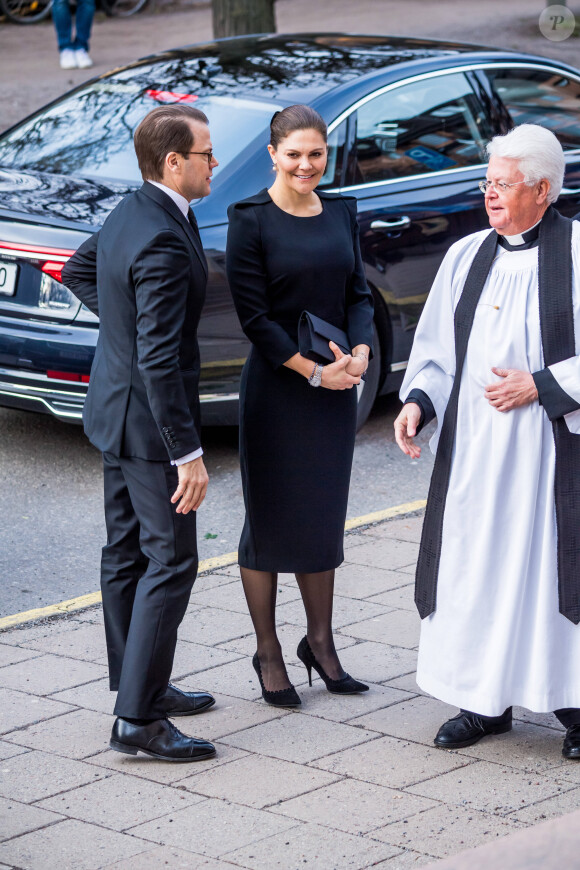 Le prince Daniel et la princesse Victoria aux obsèques de Dagmar von Arbin, comtesse de Wisborg, en l'église d'Oscar à Stockholm le 4 février 2020. Décédée à 103 ans et 8 mois le 22 décembre 2019, la comtesse Dagmar était la doyenne de la maison Bernadotte.