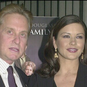 Catherine Zeta Jones et Kirk Douglas, le 14 avril 2003. 