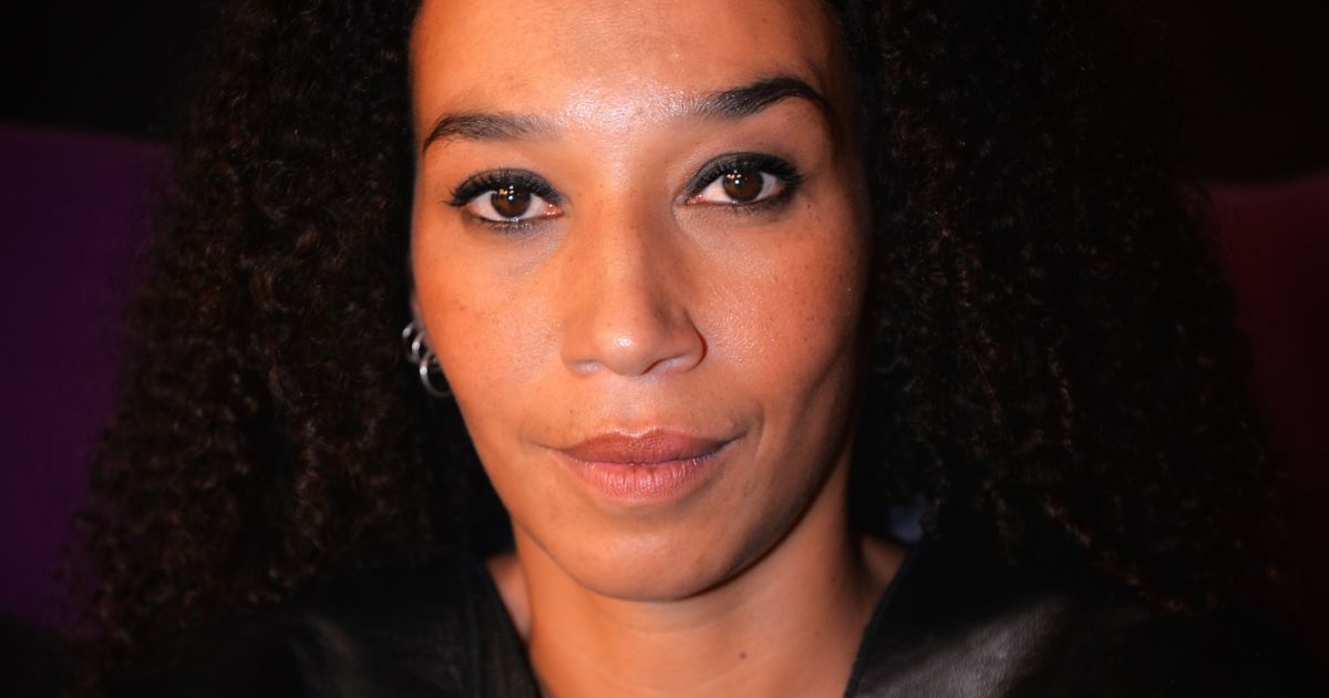 Leila Est En Visite à Paris