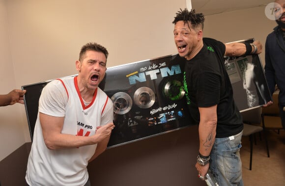 Exclusif - Remise d'un multi disque de platine (2,5 Millions de vente) à JoeyStarr et Kool Shen lors de l'after party du Concert du Suprême NTM à l'AccorHotels Arena de Bercy à Paris le 23 novembre 2019. © Ramsamy Veeren / Bestimage