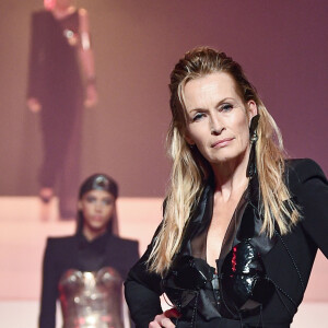 Estelle Lefébure - Défilé de mode Haute-Couture printemps-été 2020 "Jean Paul Gaultier" à Paris. Le 22 janvier 2020.