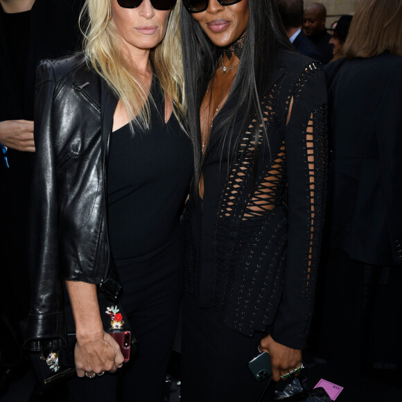 Estelle Lefébure et Naomi Campbell - Les people au défilé L'Oréal Paris 2019 à la Monnaie de Paris le 28 septembre 2019.