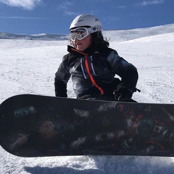 Estelle Lefébure a publié une photo de son fils Giuliano au ski sur Instagram le 8 février 2020.