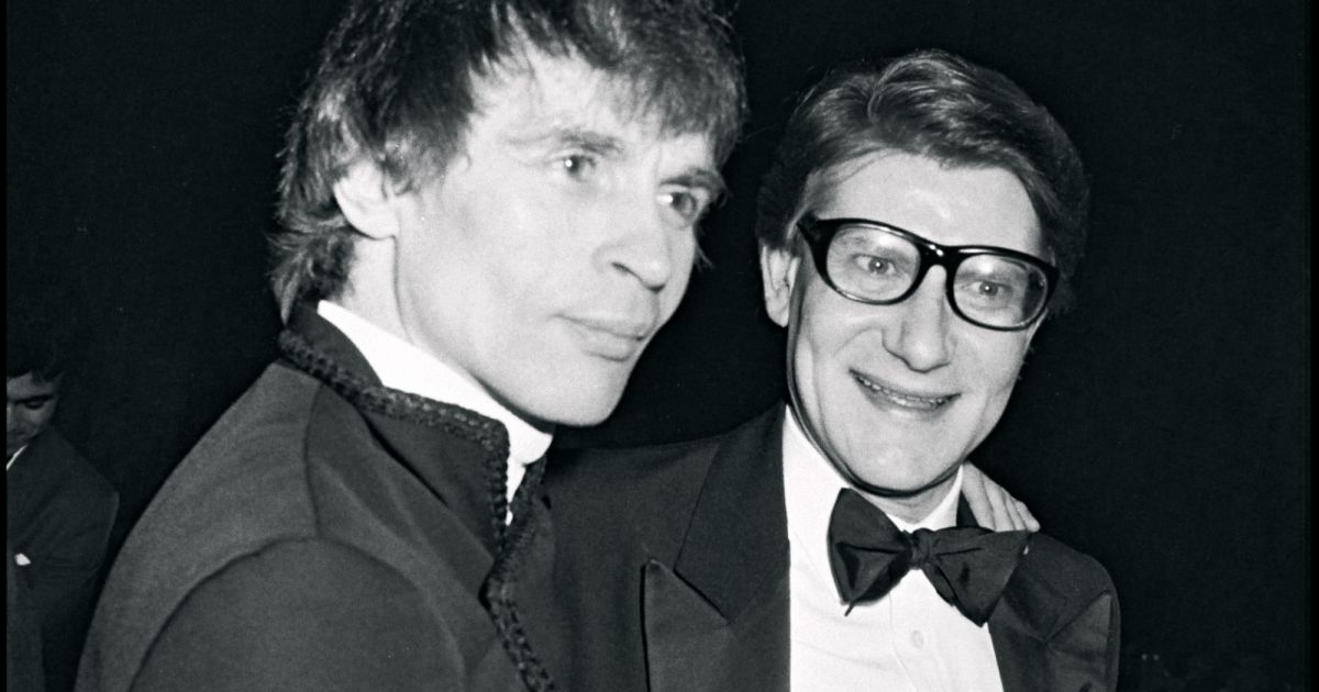Qui était Le Compagnon De Rudolf Noureev Yves Saint Laurent avec Rudolf Noureev lors de la soirée pour le 20e