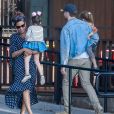 Exclusif - Eva Mendes et son compagnon Ryan Gosling ont passé la journée avec leurs filles Esmeralda et Amada à Los Angeles, le 26 avril 2019.