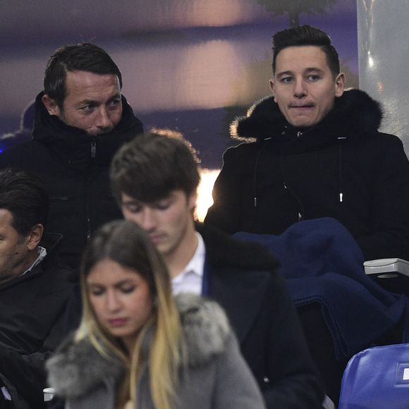 Florian Thauvin dans les tribunes - Qualifications Euro 2020 : La France s'impose contre la Moldavie (2-1). Au Stade de France, le 14 novembre 2019. © JB Autissier / Panoramic / Bestimage