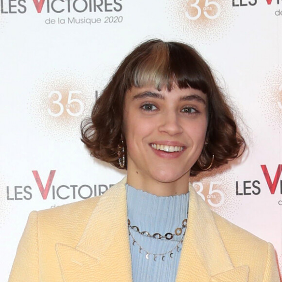 La chanteuse Pomme, Angèle lors de la 35ème édition des Victoires de la musique à La Seine Musicale, Boulogne Billancourt le 14 février 2020. © Cyril Moreau / Bestimage