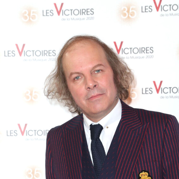 Philippe Katerine lors de la 35ème édition des Victoires de la musique à La Seine Musicale, Boulogne Billancourt le 14 février 2020. © Cyril Moreau / Bestimage