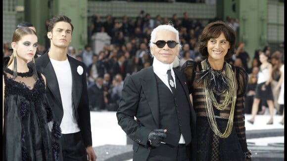 Karl Lagerfeld : Les stars commémorent l'anniversaire de sa mort