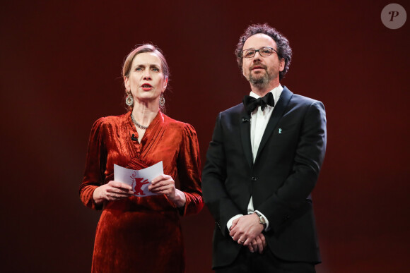 Carlo Chatrian et Mariette Rissenbeek, les directeurs de la Berlinale, assistent à la cérémonie d'ouverture du 70e Festival International du Film de Berlin, La Berlinale, avec la projection du film "My Salinger Year". Le 20 février 2020.