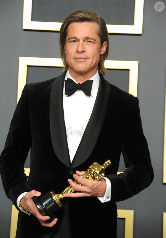 Brad Pitt, lauréat du prix de l'acteur dans un second rôle pour "Once Upon a Time... in Hollywood" - Photocall de la Press Room de la 92ème cérémonie des Oscars 2020 au Hollywood and Highland à Los Angeles le 9 février 2020.