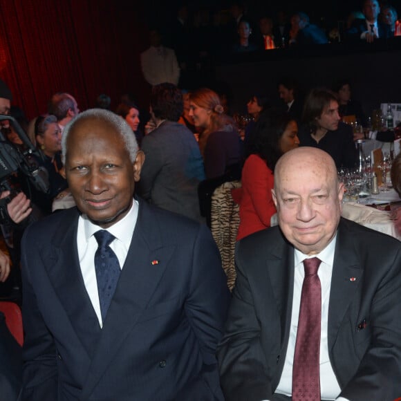 Abdou Diouf, Hervé Bourges, Roselyne Bachelot lors de la 8e cérémonie des Globes de Cristal au Lido à Paris, le 4 février 2013.