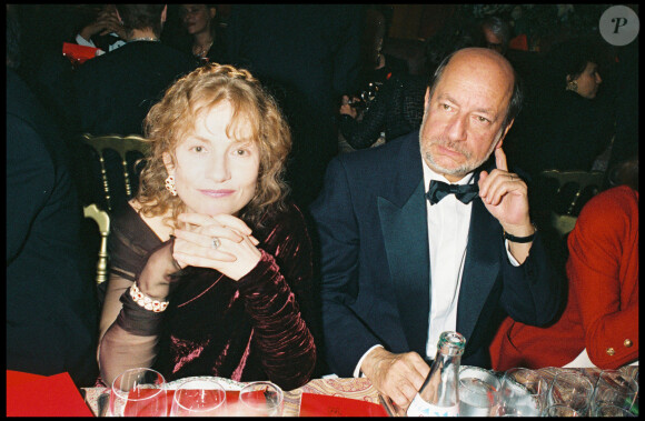 Isabelle Huppert et Hervé Bourges lors de la soirée des César en 1995