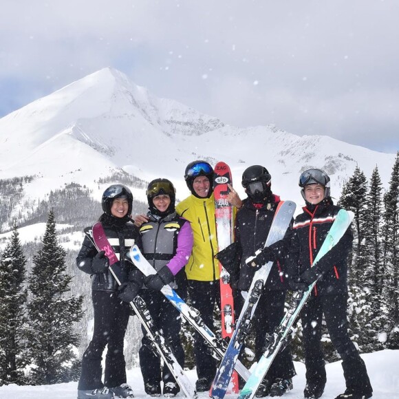 Laeticia Hallyday a passé des vacances dans le Montana avec ses filles Jade et Joy et a publié plusieurs photos de leur escapade sur Instagram le 23 février 2020.