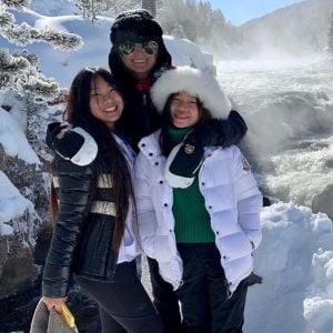 Laeticia Hallyday a passé des vacances dans le Montana avec ses filles Jade et Joy et a publié plusieurs photos de leur escapade sur Instagram le 23 février 2020.