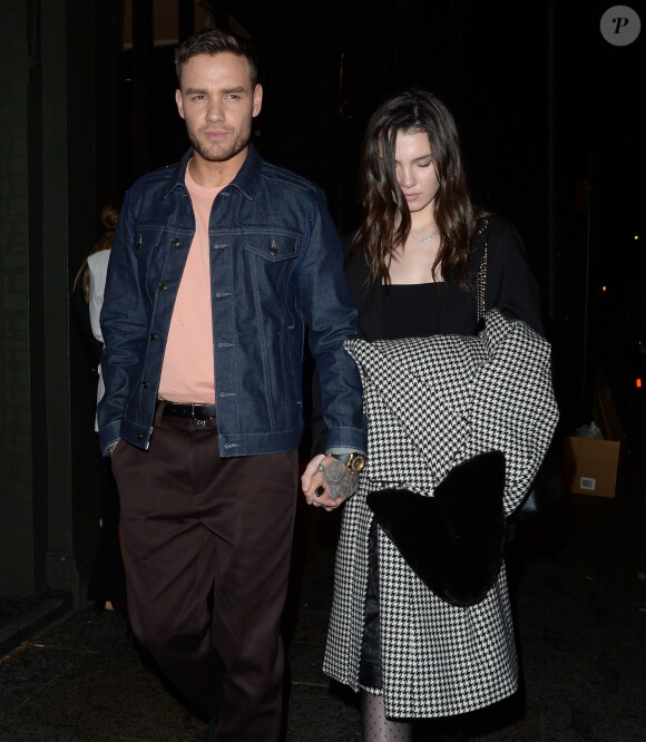 Liam Payne et sa compagne Maya Henry quittent le restaurant Ours à Londres, le 7 décembre 2019.