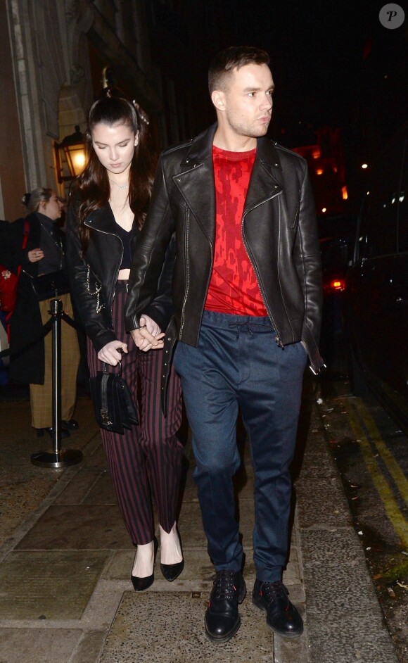 Liam Payne et sa compagne Maya Henry quittent le restaurant Nobu à Londres, le 4 décembre 2019.