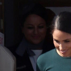 Le prince Harry, duc de Sussex et sa femme Meghan Markle, duchesse de Sussex arrivent à l'aéroport de Dublin, le 10 juillet 2018.