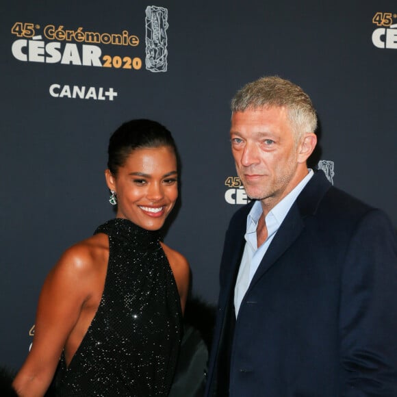 Vincent Cassel et sa femme Tina Kunakey lors du photocall lors de la 45e cérémonie des César à la salle Pleyel à Paris le 28 février 2020 © Dominique Jacovides / Olivier Borde / Bestimage