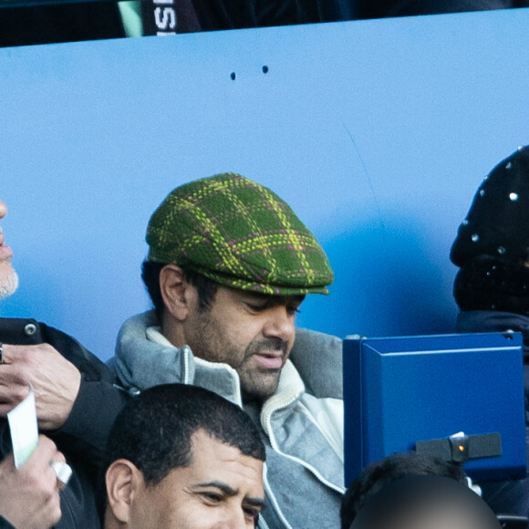 Jamel Debbouze dans les tribunes lors du match de Ligue 1 "PSG - Dijon (4-0)" au Parc des Princes, le 29 février 2020. © Cyril Moreau/Bestimage