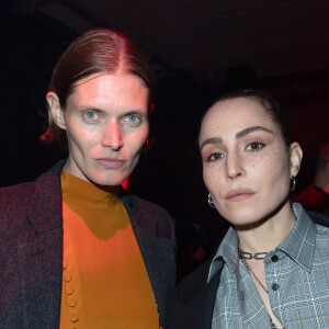 Malgosia Bela et Noomi Rapace assistent au défilé Givenchy, collection prêt-à-porter automne-hiver 2020-2021 à l'Hippodrome de Longchamp. Paris, le 1er mars 2020.