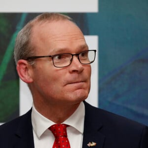 Le prince William, duc de Cambridge, et Kate Middleton, duchesse de Cambridge, reçus par le vice-Premier ministre de l'Irlande Simon Coveney lors de leur visite officielle à Dublin. Le 4 mars 2020.