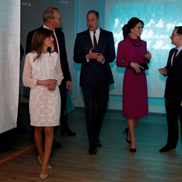 Le prince William, duc de Cambridge, et Kate Middleton, duchesse de Cambridge, reçus par le vice-Premier ministre de l'Irlande Simon Coveney lors de leur visite officielle à Dublin. Le 4 mars 2020.