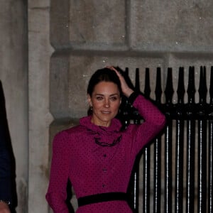 Le prince William, duc de Cambridge, et Kate Middleton, duchesse de Cambridge, reçus par le vice-Premier ministre de l'Irlande Simon Coveney lors de leur visite officielle à Dublin. Le 4 mars 2020.