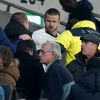 Le footballeur Erid Dier (en blanc) est monté en tribunes pour défendre son frère lors d'une altercation avec des supporters, à l'issue du match Tottenham Hotspur - Norwich City FC au Tottenham Hotspur Stadium. Londres, le 4 mars 2020.