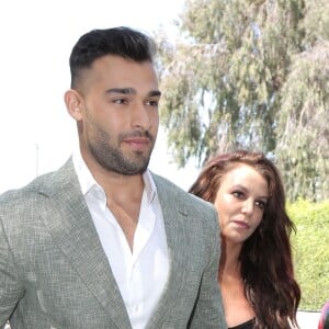 Britney Spears et son compagnon Sam Asghari sur le tapis rouge " The Daytime Beauty Awards " à Los Angeles Le 20 septembre 2019