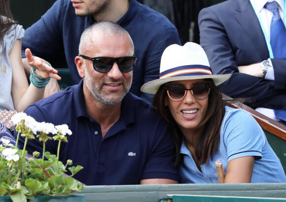 Amel Bent et son mari Patrick Antonelli dans les tribunes des internationaux de tennis de Roland Garros à Paris, France, le 3 juin 2018. © Dominique Jacovides - Cyril Moreau/Bestimage