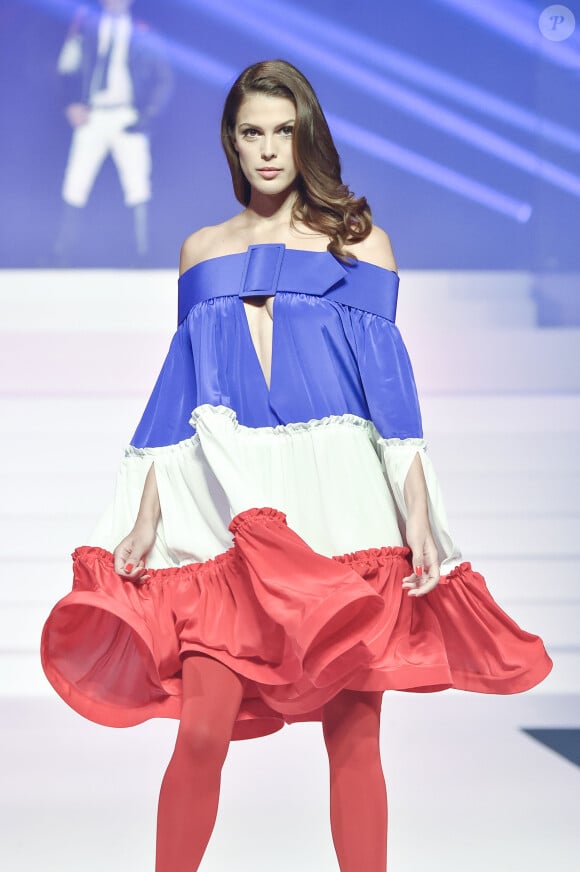 Iris Mittenaere - Défilé de mode Haute-Couture printemps-été 2020 "Jean Paul Gaultier" à Paris. Le 22 janvier 2020