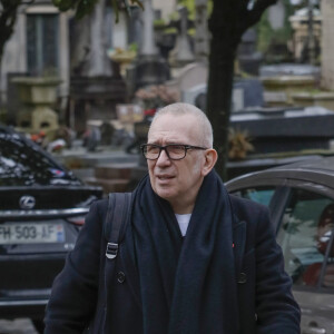 Exclusif - Jean-Paul Gaultier - Obsèques de Jacques Leibowitch au crématorium du Père Lachaise à Paris. Le 10 mars 2020.
