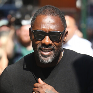 Idris Elba et sa femme Sabrina Dhowre Elba à leur arrivée dans les studios de l'émission "Good Morning America" à New York. Le 30 juillet 2019.