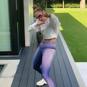 Jennifer Lopez à son domicile, à Miami. Septembre 2019.