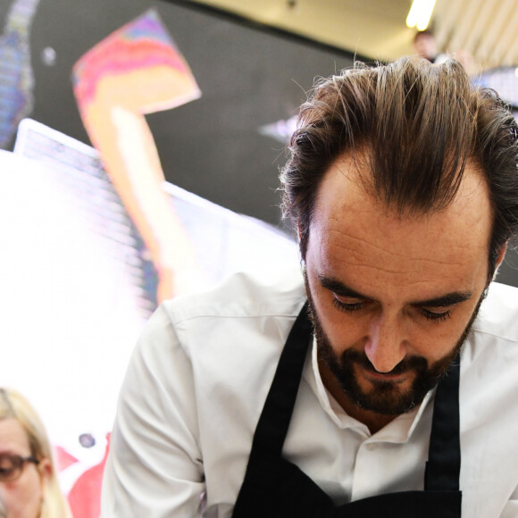 Cyril Lignac est l'invité "Star" de ShowColat le 2 novembre 2018. Cette semaine dédiée au chocolat organisée par CAP 3000, la galerie commerciale de Saint-Laurent du Var, près de Nice, a commencé le 27 octobre pour se terminer le 4 novembre. © Bruno Bebert/Bestimage