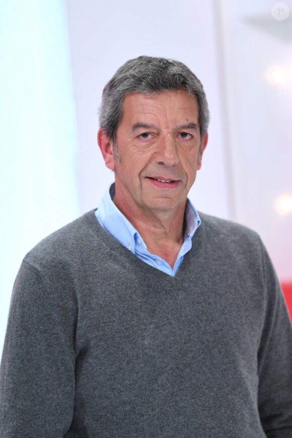 Exclusif - Michel Cymes - Enregistrement de l'émission "Vivement Dimanche prochain" au studio Gabriel à Paris, présentée par M.Drucker et diffusée le 21 avril 2019 sur France 2. Le 10 avril 2019 © Guillaume Gaffiot / Bestimage