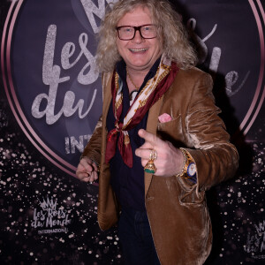 Exclusif - Pierre-Jean Chalençon - Photocall du 8ème gala de l'association "Les Rois du Monde" avec un plateau d'artistes et une vente aux enchères au profit des enfants défavorisés, orphelins et hospitalisés, suivi d'une soirée dansante à la Salle Wagram à Paris, le 2 mars 2020 © Cyril Moreau-Rachid Bellak/Bestimage