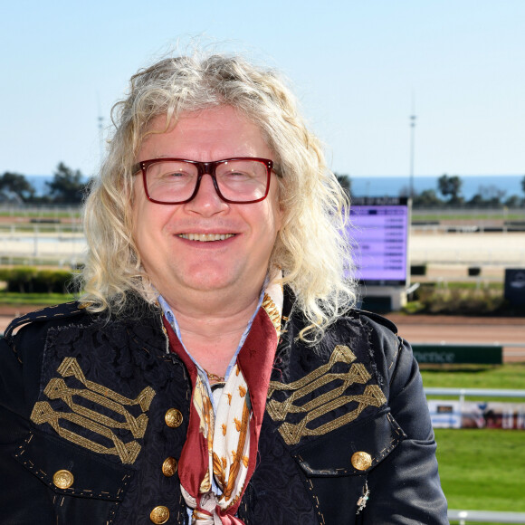 EXCLUSIF - Pierre-Jean Chalençon - Journée caritative au profit de la Fondation Claude Pompidou à l'Hippodrome de la Côte d'Azur à Cagnes-sur-Mer, le 22 février 2020.  © Bruno Bebert / LMS / Bestimage