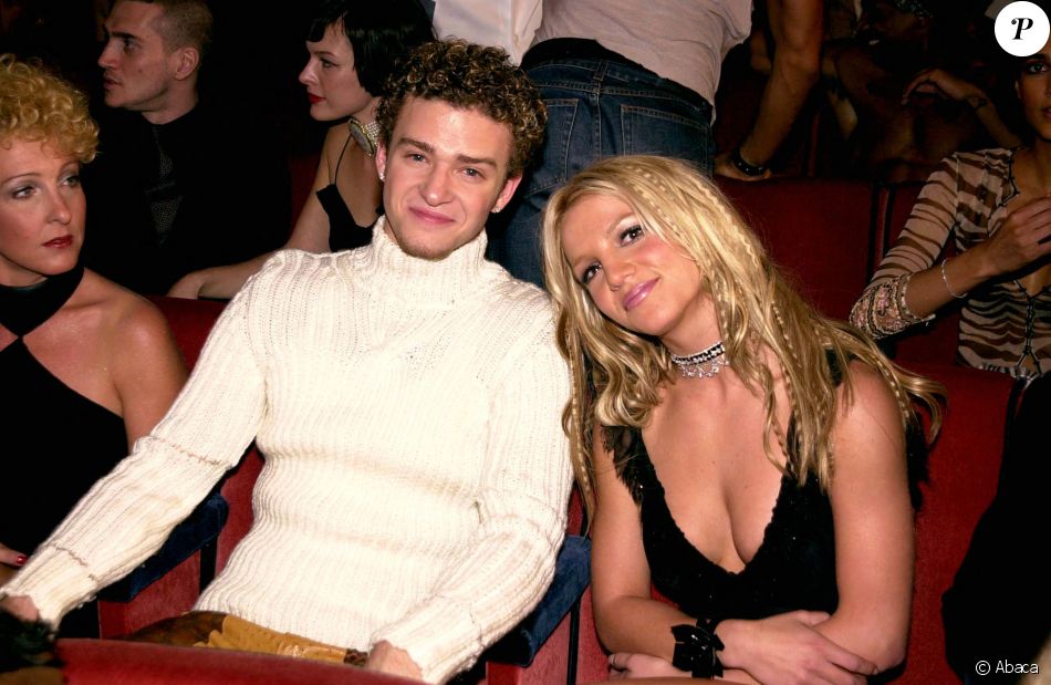 Britney Spears et Justin Timberlake aux MTV Video Music Awards en 2000 ...